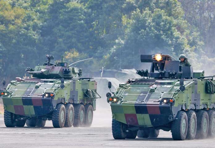 ทหารกำลังใช้งานยานเกราะ CM-32 ระหว่างการฝึกซ้อมทางทหารประจำปี ก่อนเทศกาลตรุษจีน ที่เมืองไท่จง ไต้หวัน วันที่ 27 มกราคม 2569
