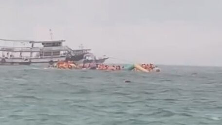Tourists recount 'life-or-death' Koh Larn diving trip amid storm safety concerns