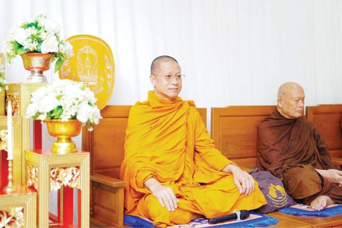 สดจากหน้าพระ - ชิมหนม ชมหลาด ตักบาตร ‘@หลาดลองแล-ตะกั่วทุ่ง’