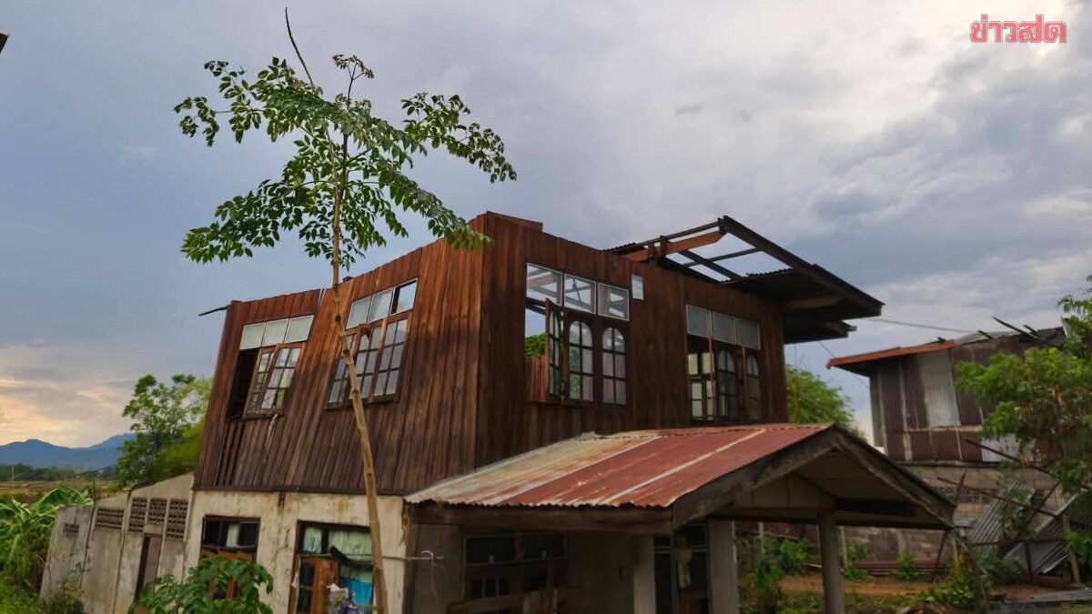 เพชรบูรณ์อ่วม ฝนถล่ม-ลมแรง บ้านเรือนประชาชน โรงเรือนเกษตรกร พังเสียหาย เกือบ 600 หลัง