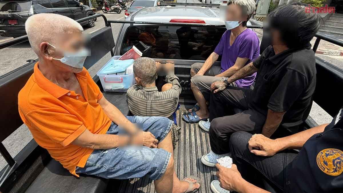 รวบแก๊งสูงวัย รวมกลุ่มเสพยา ชาวบ้านสุดระอา กลิ่นคลุ้ง บางคนติดคุก 12 ครั้ง พ้นโทษกลับสู่วงจรเดิม