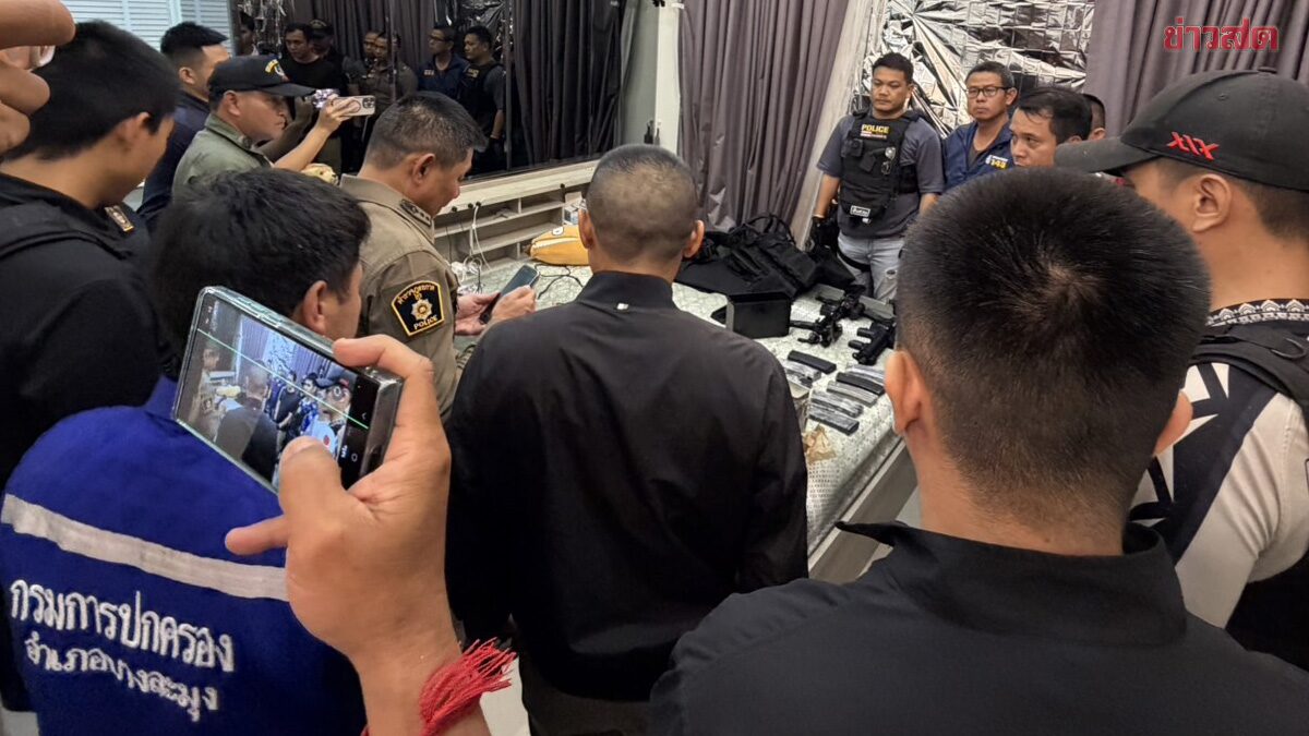 เปิดประวัติ หนุ่มจีน ถูกจับซุกอาวุธสงคราม อึ้ง คลังแสง ตรวจพบอะไรบ้าง