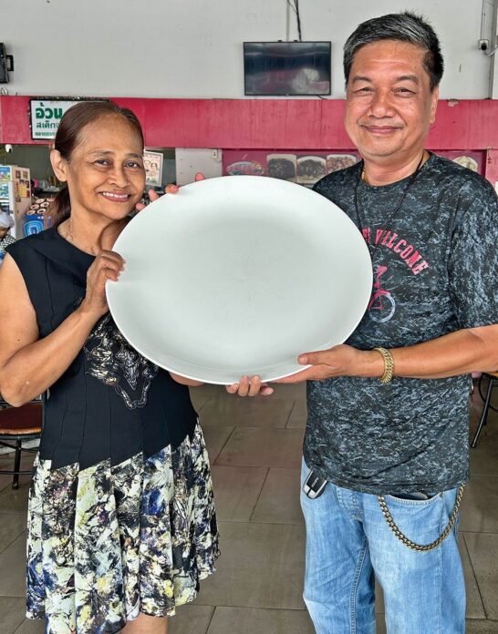 อ้วนผอมสเต๊กจานดาวเทียม ร้านคู่ตำนานตลาดสามย่าน