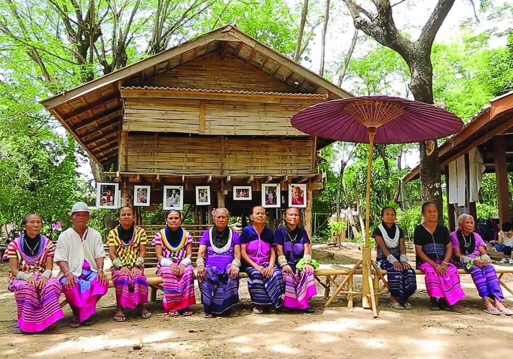 สดจากเยาวชน - สายใยที่โหยหา เรือนโผล่งที่จากลา