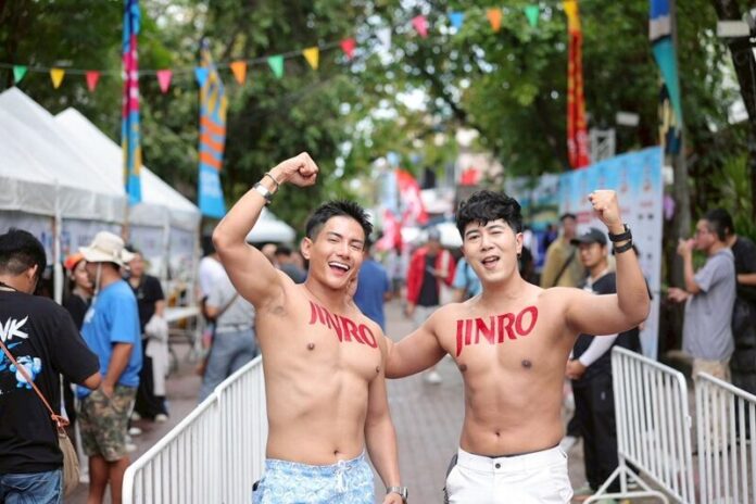รวมช็อตประทับใจ JINRO presents “Samed in Love 11” เสิร์ฟความฟินริมทะเล