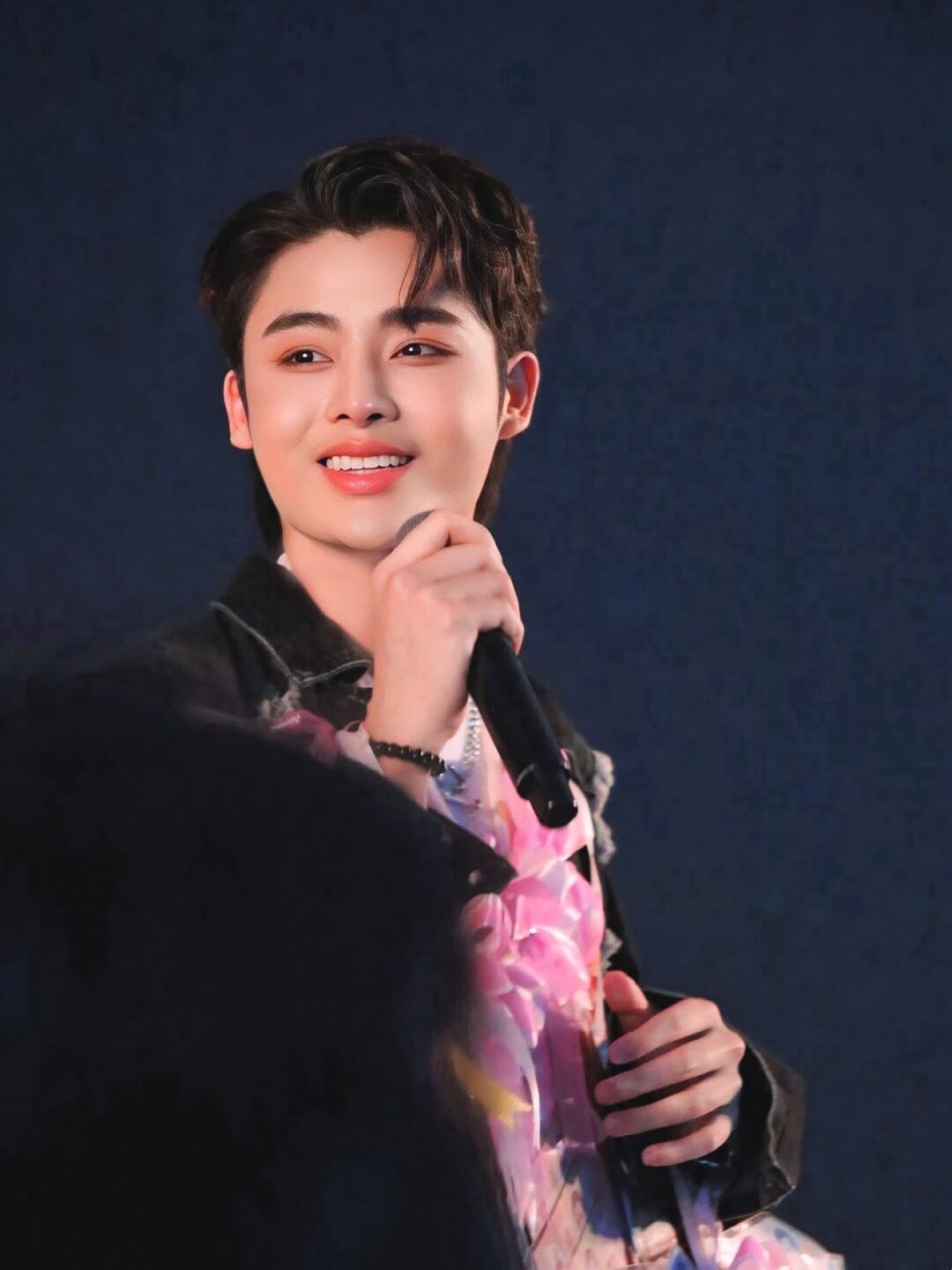 จับกระแสลูกทุ่ง