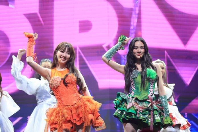 หลิง-ออม เสิร์ฟโมเมนต์สุดฟิน ฉลองวันเกิดสุดยิ่งใหญ่ แรงติดเทรนด์อันดับ 1