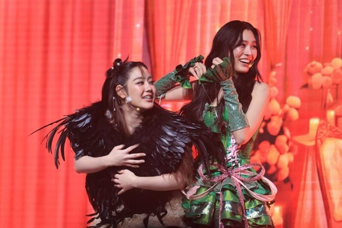 หลิง-ออม เสิร์ฟโมเมนต์สุดฟิน ฉลองวันเกิดสุดยิ่งใหญ่ แรงติดเทรนด์อันดับ 1