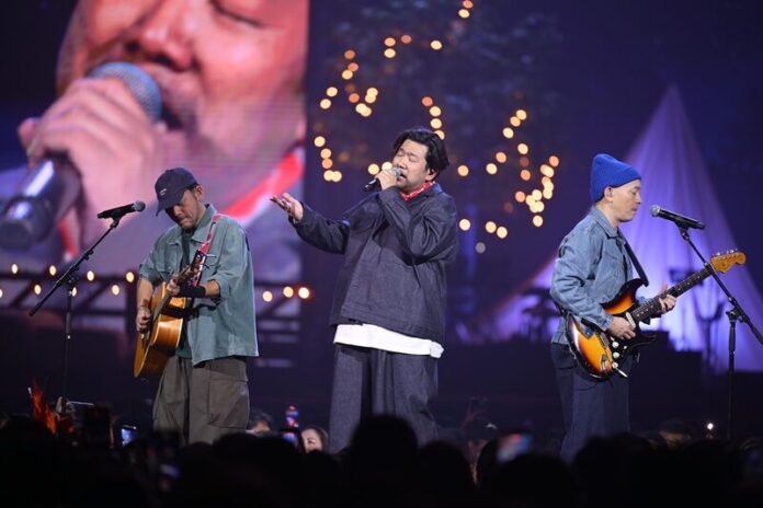 30 ปีแห่งมิตรภาพ “FRIDAY” พาแฟนเพลงย้อนวันวาน เติมเต็มทุกความทรงจำ