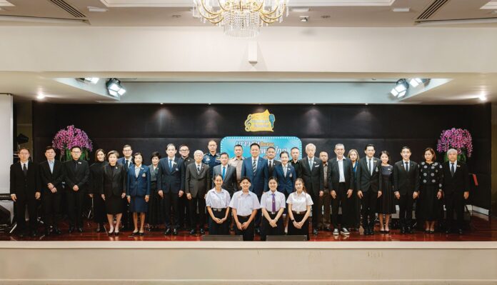 สดจากเยาวชน
