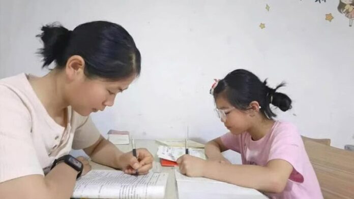 หลี่ตั้งใจเรียนอย่างหนัก