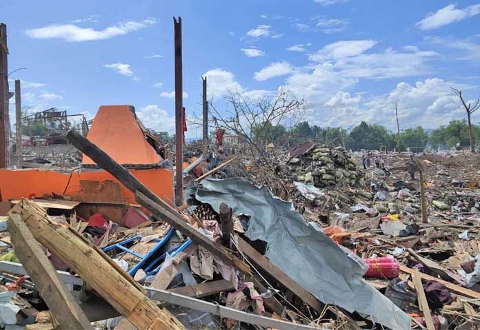 กองทัพฝ่ายต้านรัฐบาลเมียนมา - ภาพถ่ายจาก Palaung Land นี้แสดงให้เห็นซากปรักหักพังของอาคารที่ถูกทำลายจากการระเบิดในหมู่บ้าน Kaungtup ตำบล Namhkam รัฐฉาน ประเทศเมียนมาร์ เมื่อวันอาทิตย์ที่ 31 พฤษภาคม 2569
