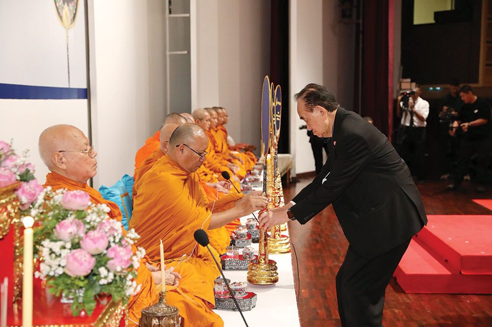 สดจากหน้าพระ - ธนาคารกรุงเทพมุทิตาปีที่53 ฉลองเปรียญธรรม9ประโยค
