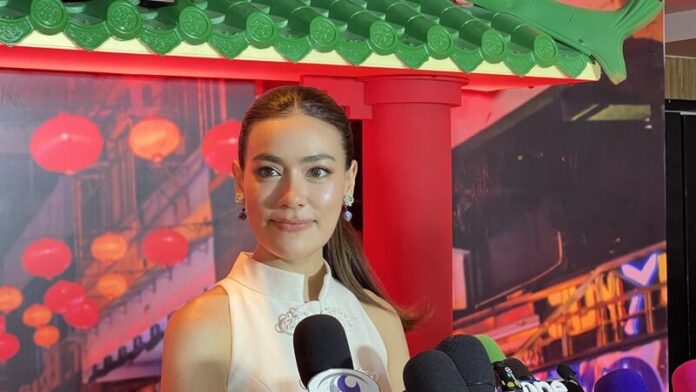คิม มั่นใจเปิดปุ๊บติดปั๊บ เป็นแม่พันธ์ดี อวดหุ่นเซ็กซี่ ญาญ่า ตกใจถาม อย่าบอกนะว่า 