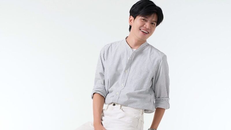 มอส นัธทวัฒน์