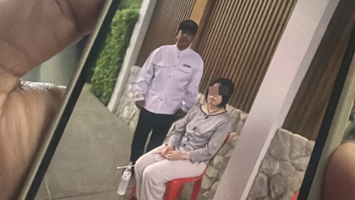 Chinese tourist mother abandons daughter outside Chiang Mai luxury estate after argument