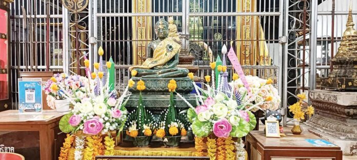 เที่ยววัดวันหยุด - ยลพระอารามหลวงล่าสุด วัดพระธาตุลำปางหลวง