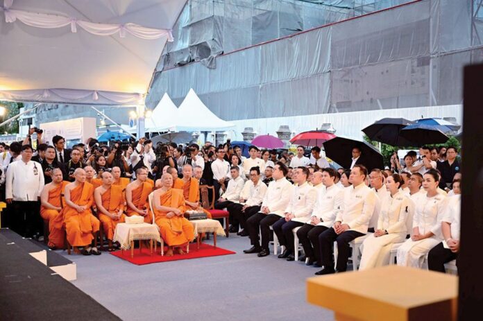 สดจากหน้าพระ - นายกฯเปิดงาน-ถวายสักการะ 99พรรษาสมเด็จพระสังฆราช