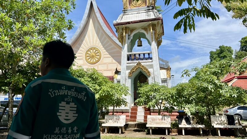 นอนเสียชีวิตใต้หอระฆังวัดดัง