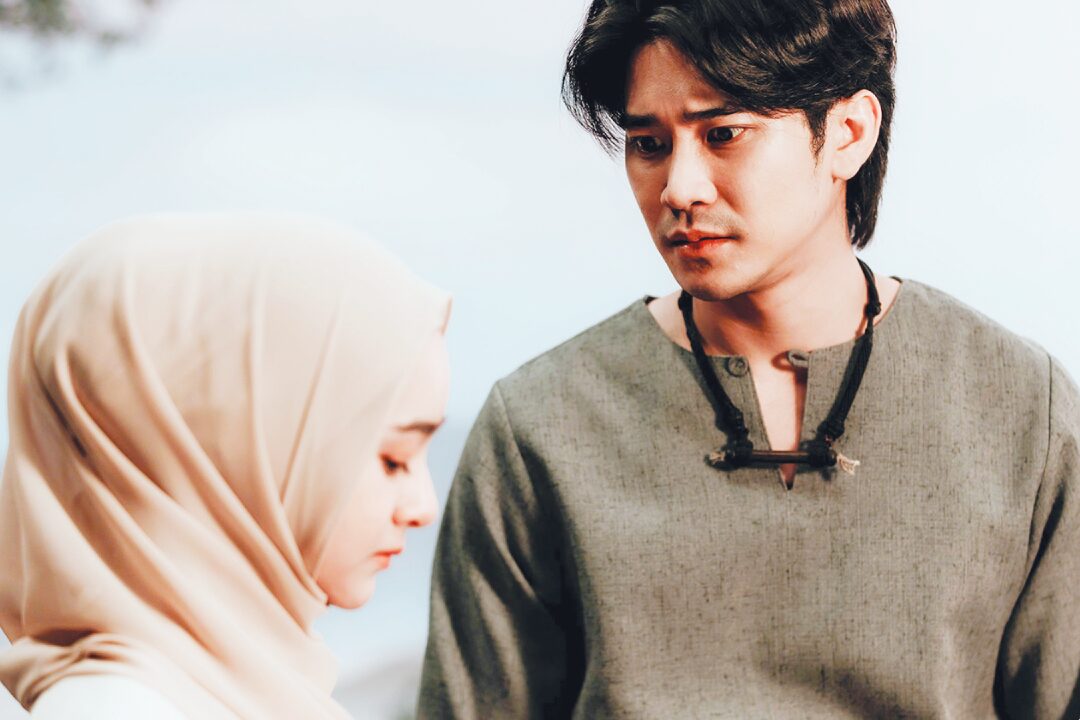 อาทิตย์ใส