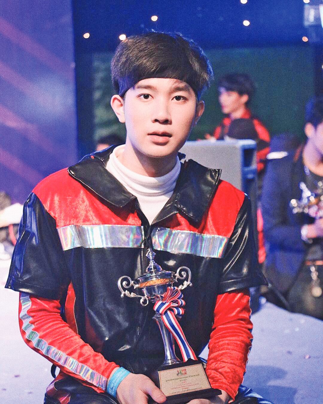 ซุปตาร์บันเทิง