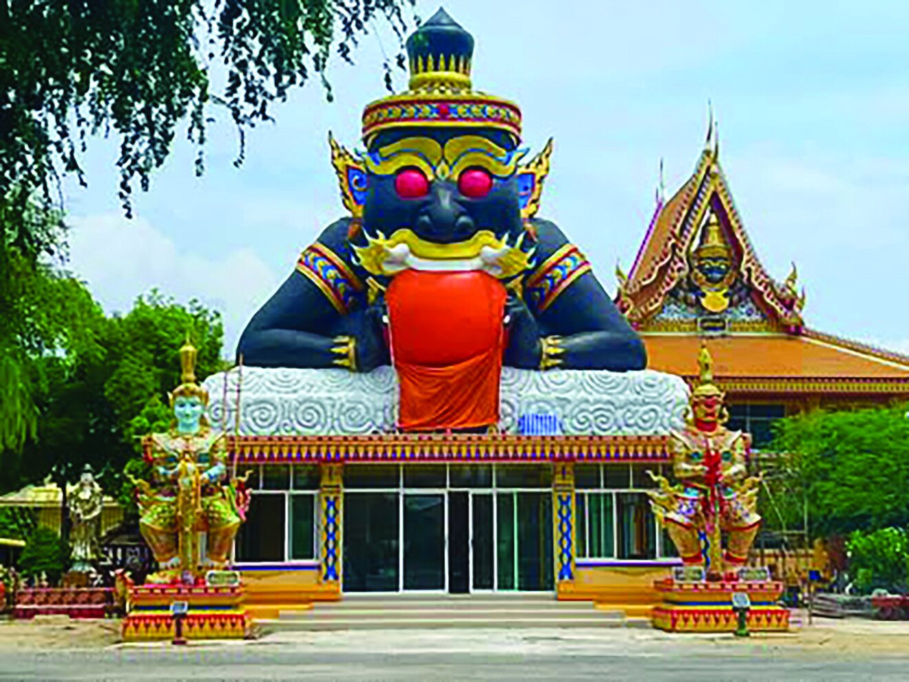 ข่าวสดพระเครื่อง - ราหูกะลาแกะ-ผ้ายันต์ราหู หลวงพ่อกริ่ง วัดโพธิ์เลี้ยว