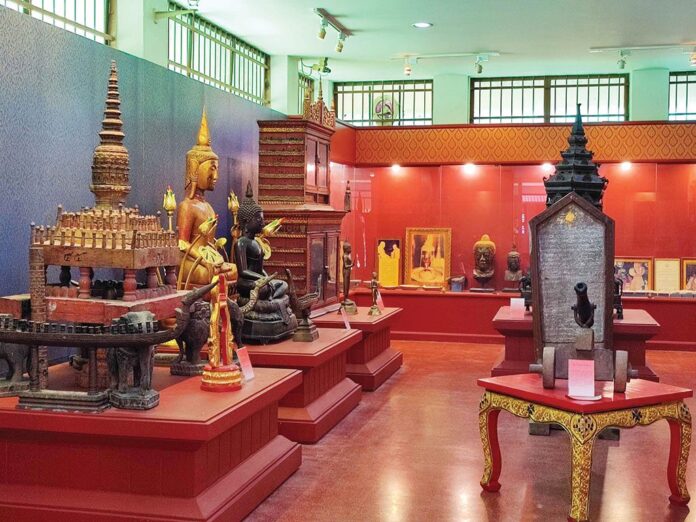 เที่ยววัด-วันหยุด