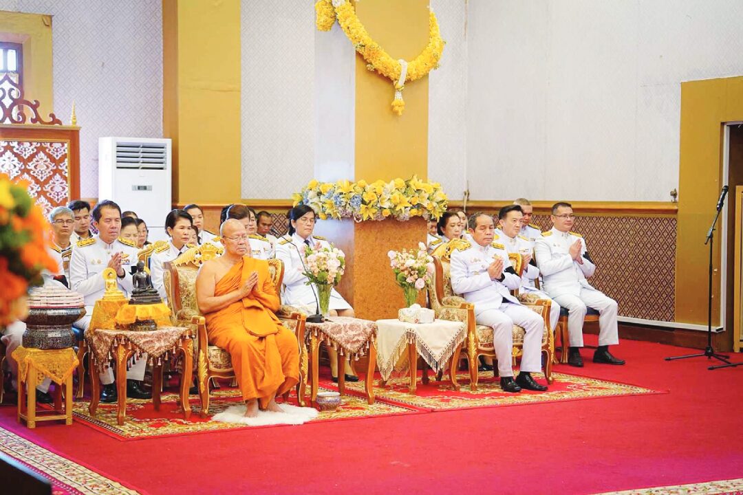สดจากหน้าพระ