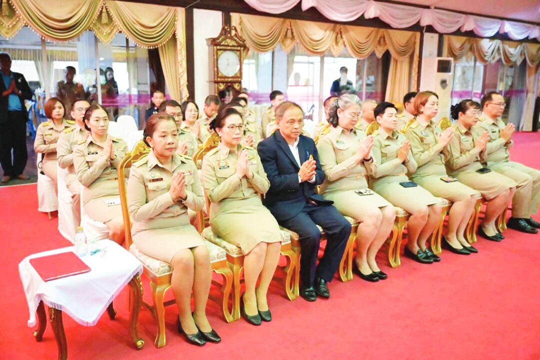 สดจากหน้าพระ