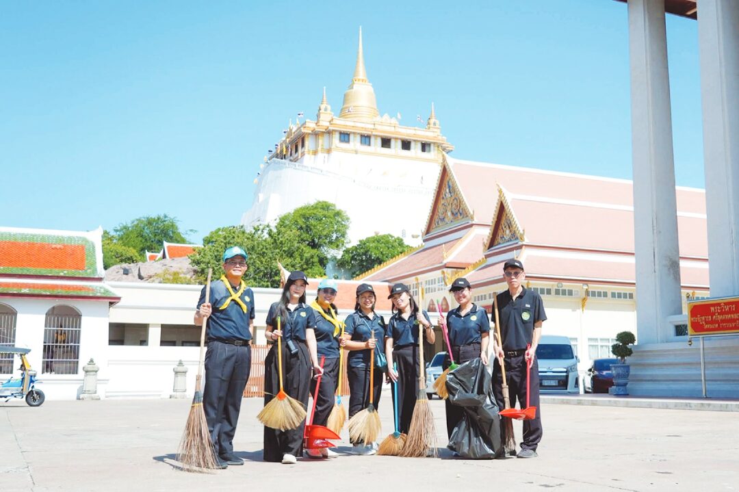 สดจากหน้าพระ