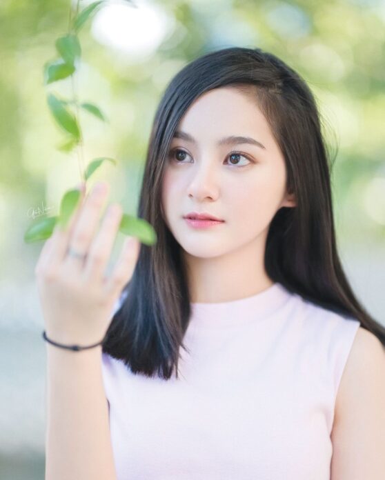 อาทิตย์ใส