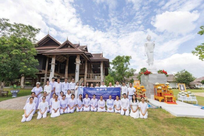 สดจากหน้าพระ
