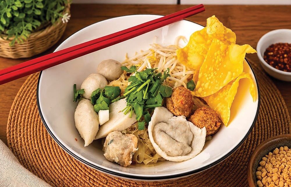 อิ่มอร่อย - ‘เย็นตาโฟพรรณี’ไทรน้อย จัดเต็ม-เครื่องแน่นทะลุชาม