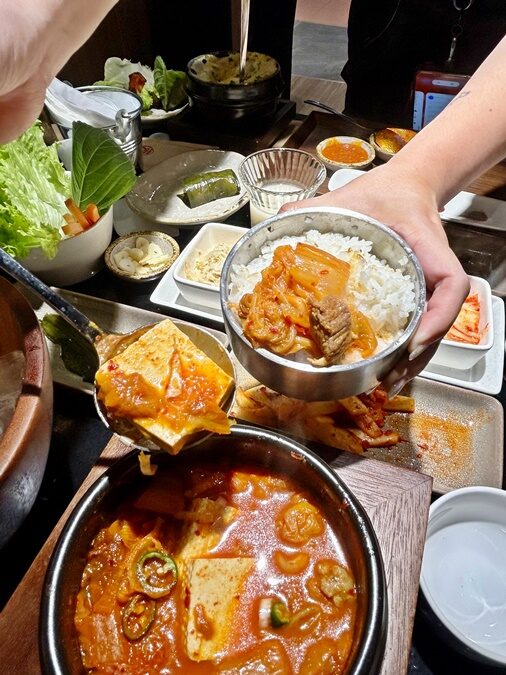 มาแล้ว! ฮัมนัม บาร์บีคิว ร้านดังในซีรีส์ปักหมุดไทย