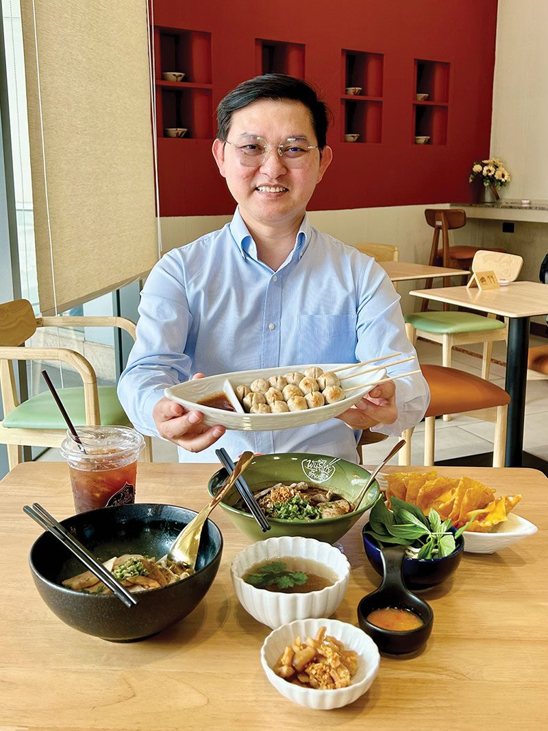 รสเด็ด ‘ก๋วยเตี๋ยวเรือพันธุ์ไทย’ อร่อยบ้านๆ เคียงคู่ร้านกาแฟ