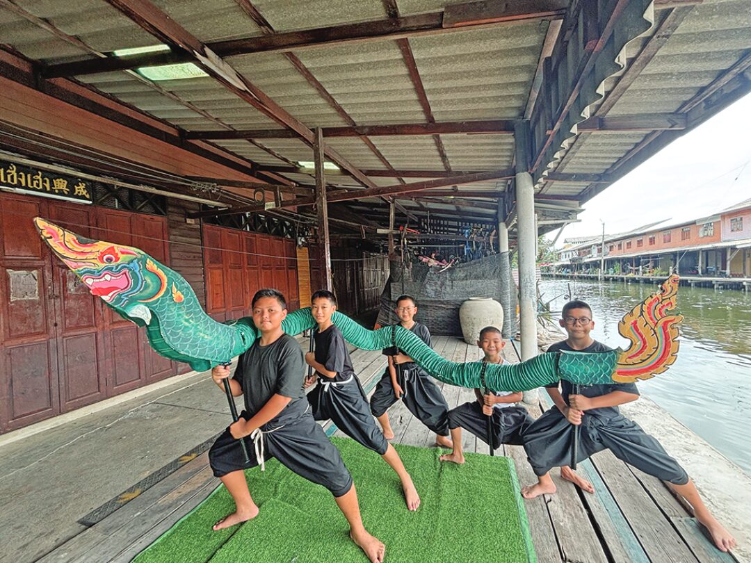 สดจากเยาวชน