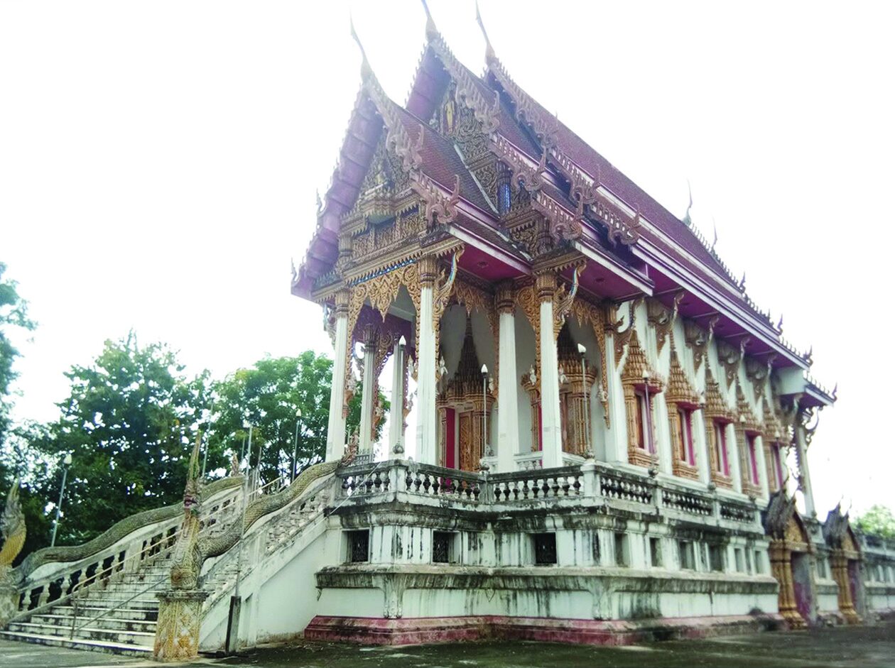 ข่าวสดพระเครื่อง - รูปหล่อใหญ่-หลวงพ่อชุ่ม วัดราชคาม-เมืองราชบุรี