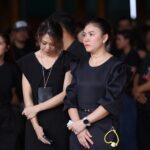 คนบันเทิง และแฟนคลับแน่นวัด ร่วมส่ง ‘เร แม๊คโดแนลด์’ เป็นครั้งสุดท้าย-มิตรภาพส่งต่อรุ่นลูก