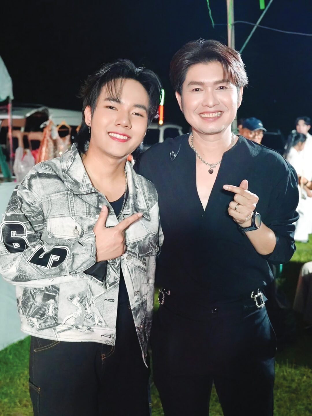 จับกระแสลูกทุ่ง