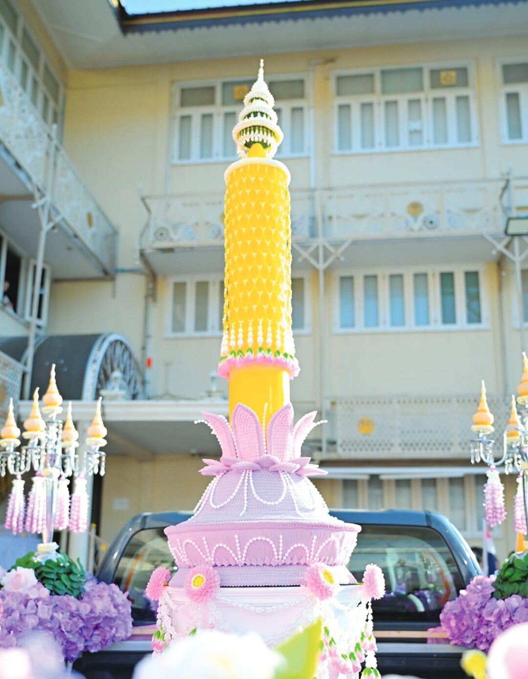 สดจากหน้าพระ