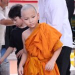 คนบันเทิง และแฟนคลับแน่นวัด ร่วมส่ง ‘เร แม๊คโดแนลด์’ เป็นครั้งสุดท้าย-มิตรภาพส่งต่อรุ่นลูก