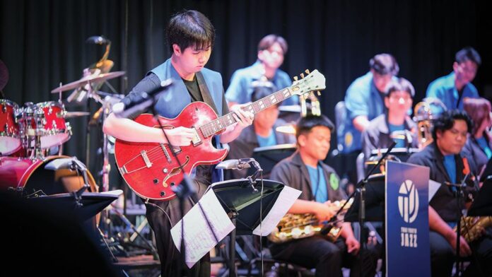 สดจากเยาวชน