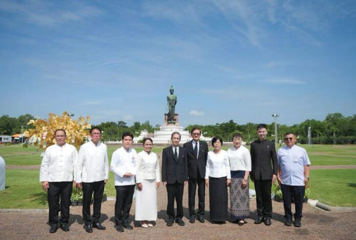 สดจากหน้าพระ