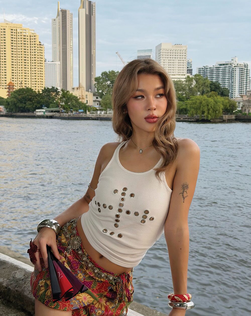 จับกระแสลูกทุ่ง - ‘มัทรี’ลุยเดี่ยวตัวตนชัด ‘ลุค BAD SAD บ่อย’สายฝ.