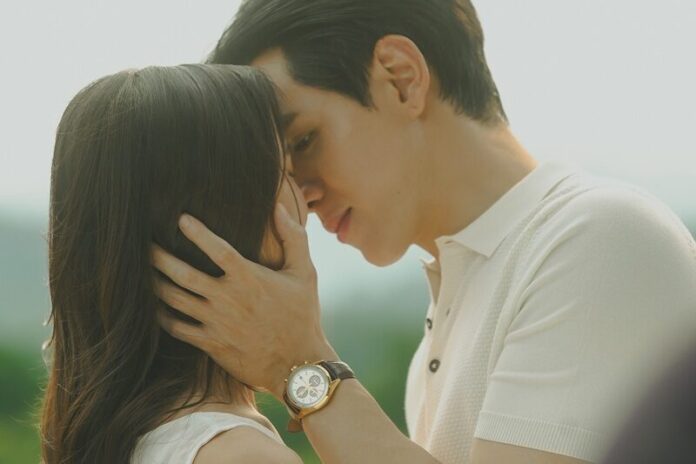 เรื่องย่อ รักษ์ (To Love & Cherish) ฟิล์ม-บัว จับมือเปิดตำนานรักแรก