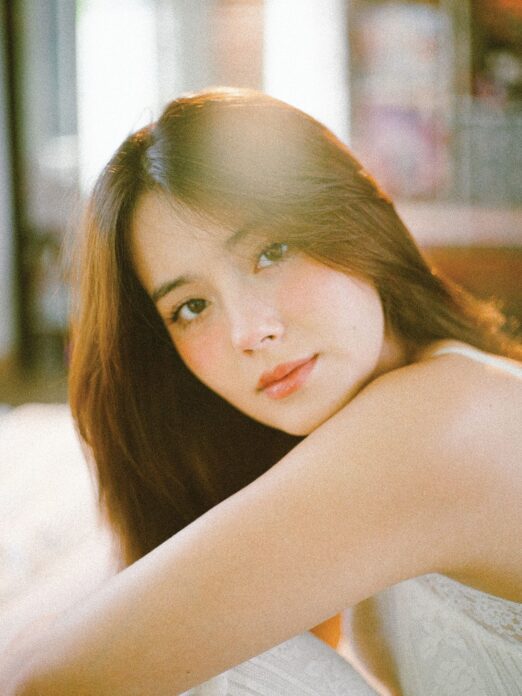 อาทิตย์ใส