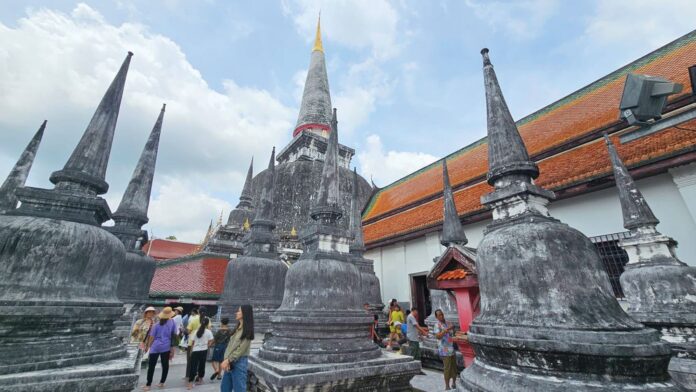 หลาก&หลายท่องเที่ยว