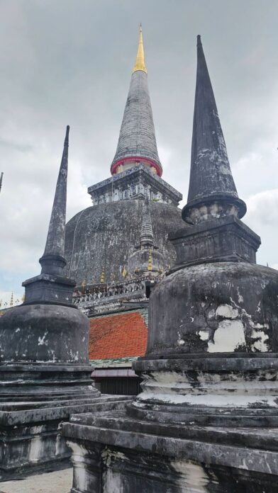 หลาก&หลายท่องเที่ยว