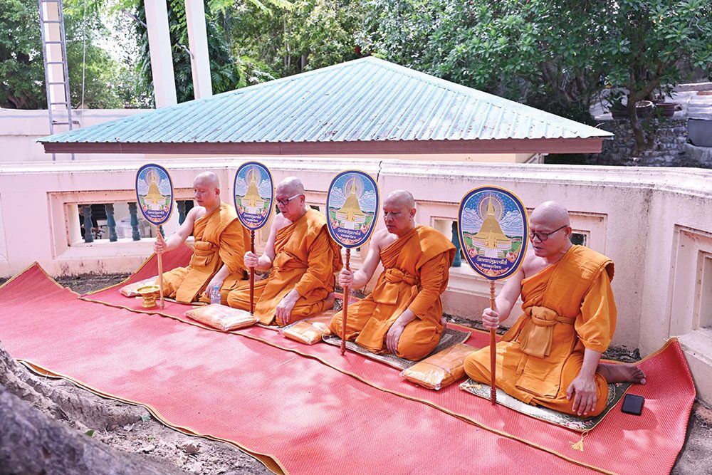 สดจากหน้าพระ - พิธีบรรจุอังคาร‘พระพรหมเวที’ อดีตเจ้าอาวาสวัดพระปฐมเจดีย์