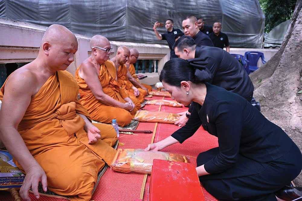 สดจากหน้าพระ - พิธีบรรจุอังคาร‘พระพรหมเวที’ อดีตเจ้าอาวาสวัดพระปฐมเจดีย์